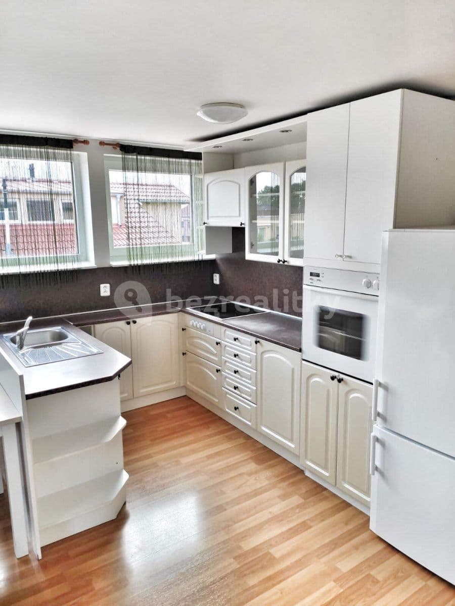 Pronájem bytu 2+kk 45 m², Unhošťská, Hostivice, Středočeský kraj Pronájem bytu 2+kk 45 m², Unhošťská, Hostivice, Středočeský kraj