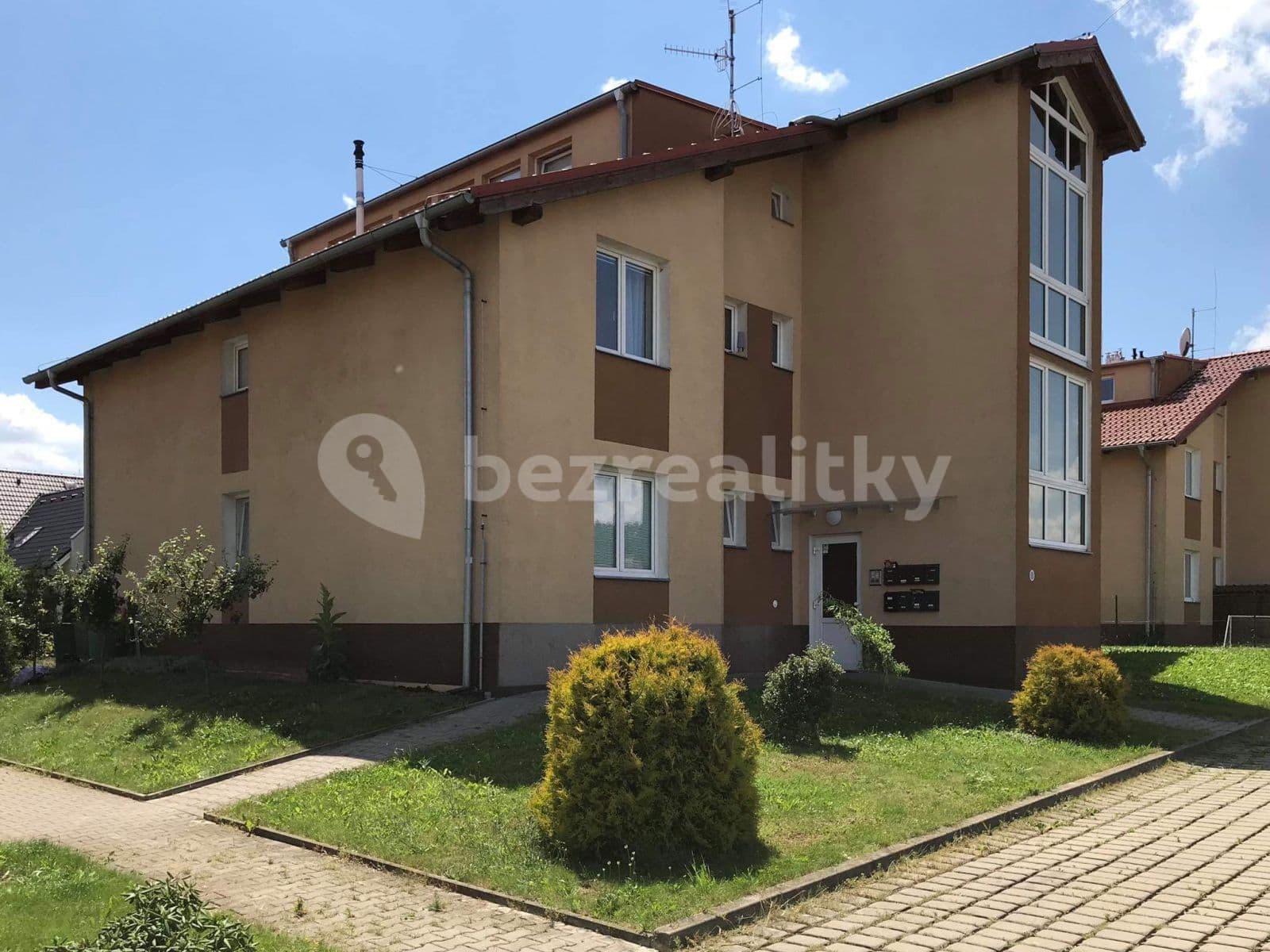 Pronájem bytu 2+kk 45 m², Unhošťská, Hostivice, Středočeský kraj Pronájem bytu 2+kk 45 m², Unhošťská, Hostivice, Středočeský kraj