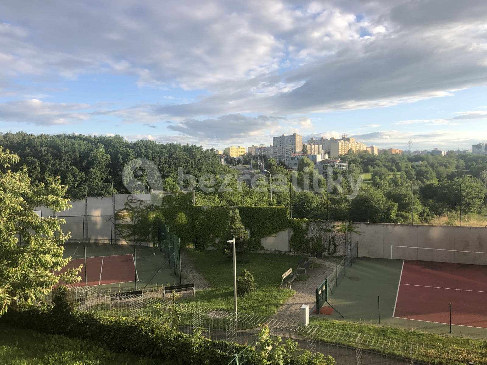 Pronájem bytu 1+kk 44 m², Athénská, Praha, Praha Pronájem bytu 1+kk 44 m², Athénská, Praha, Praha