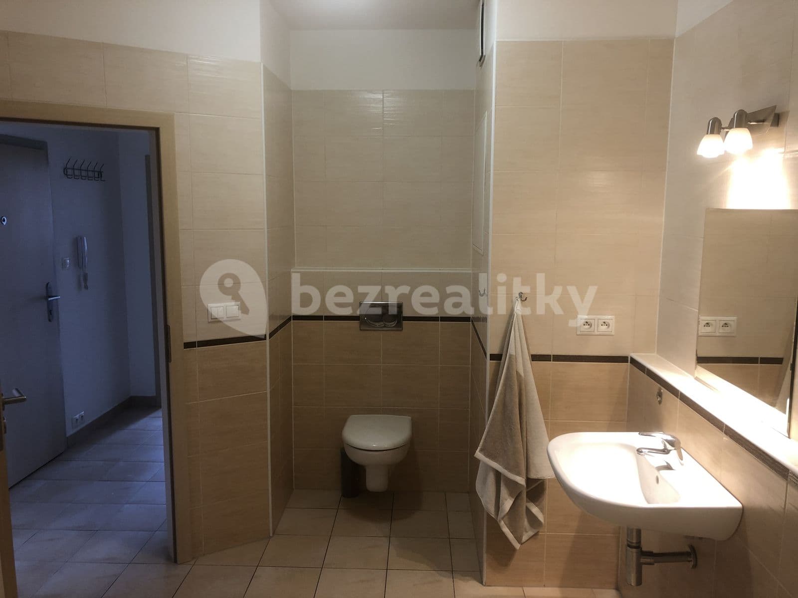 Pronájem bytu 1+kk 44 m², Athénská, Praha, Praha Pronájem bytu 1+kk 44 m², Athénská, Praha, Praha