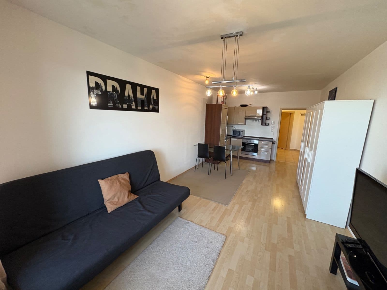 Pronájem bytu 1+kk 44 m², Athénská, Praha, Praha Pronájem bytu 1+kk 44 m², Athénská, Praha, Praha