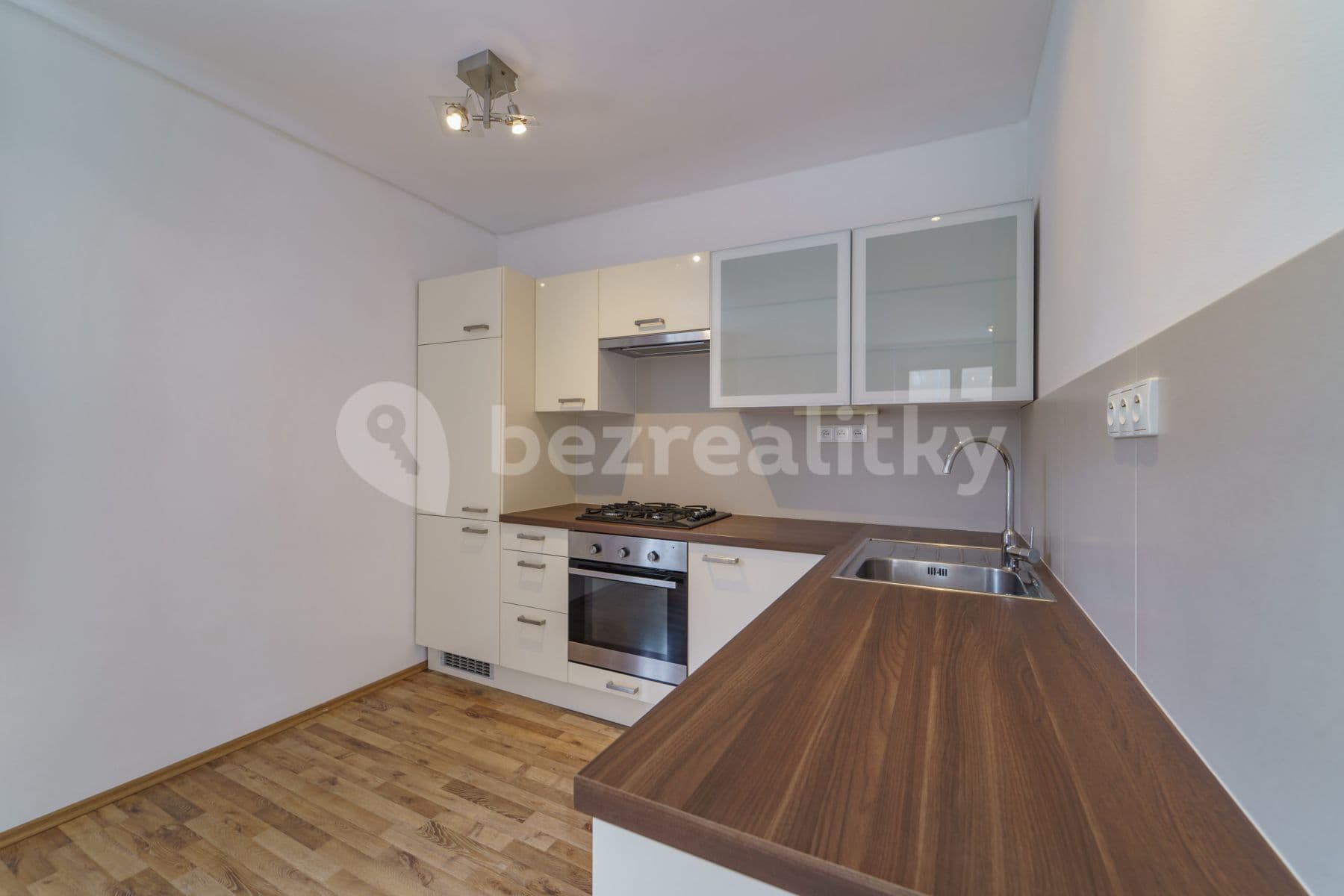 Pronájem bytu 2+kk 54 m², Hořanská, Praha, Praha Pronájem bytu 2+kk 54 m², Hořanská, Praha, Praha