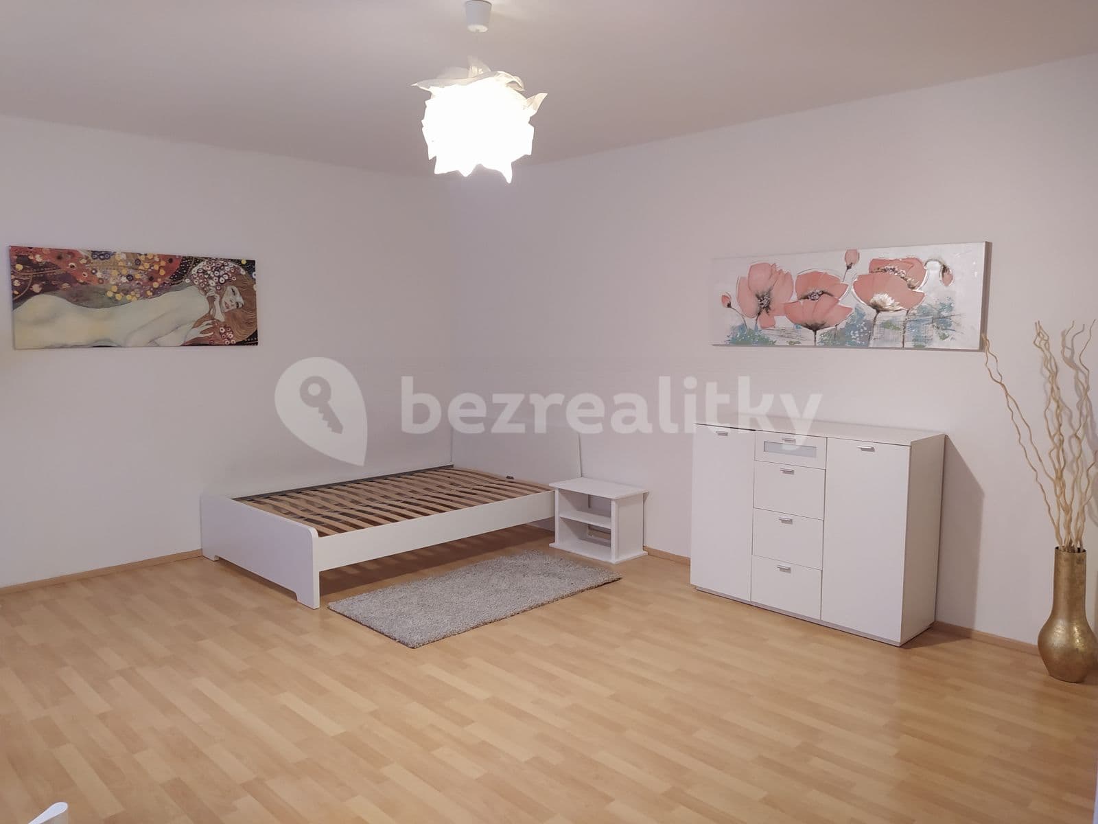 Pronájem bytu 1+kk 41 m², Slévačská, Praha, Praha Pronájem bytu 1+kk 41 m², Slévačská, Praha, Praha