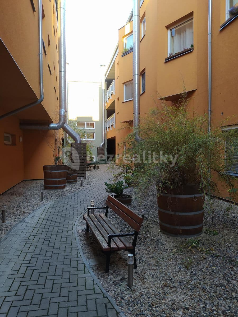 Pronájem bytu 1+kk 41 m², Slévačská, Praha, Praha Pronájem bytu 1+kk 41 m², Slévačská, Praha, Praha