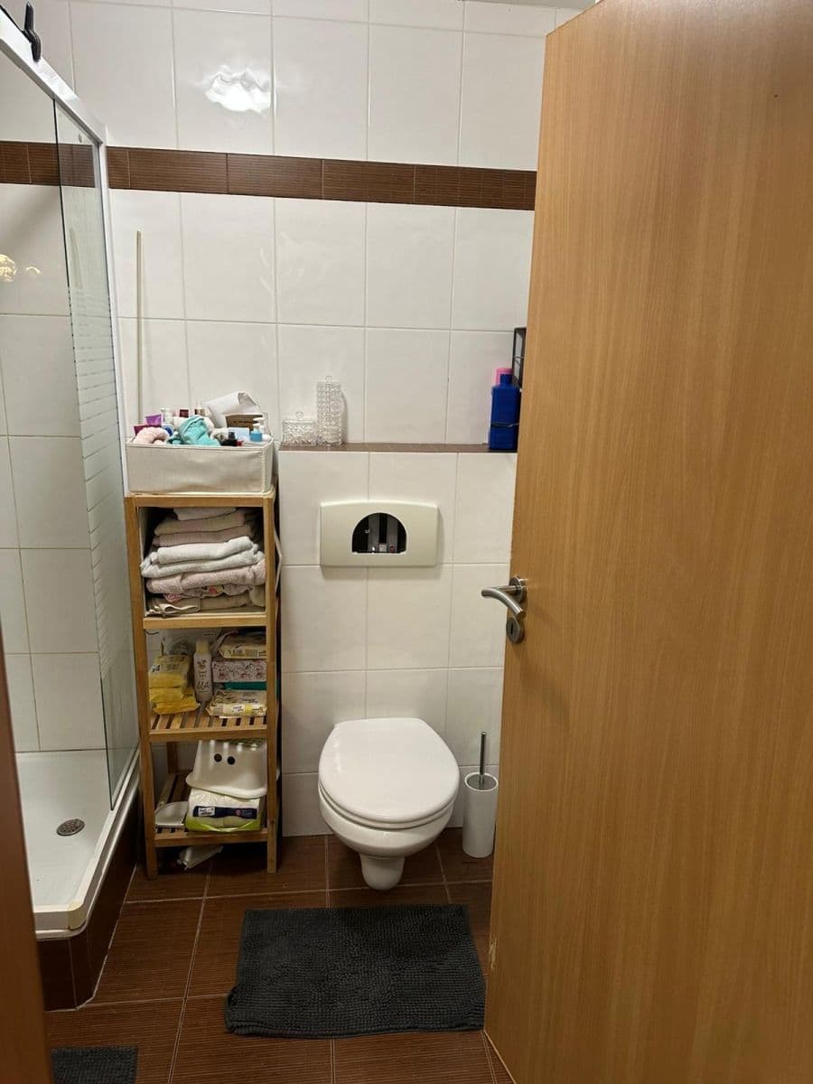 Pronájem bytu 2+kk 86 m², Pod Hloubětínskou Zastávkou, Praha, Praha Pronájem bytu 2+kk 86 m², Pod Hloubětínskou Zastávkou, Praha, Praha