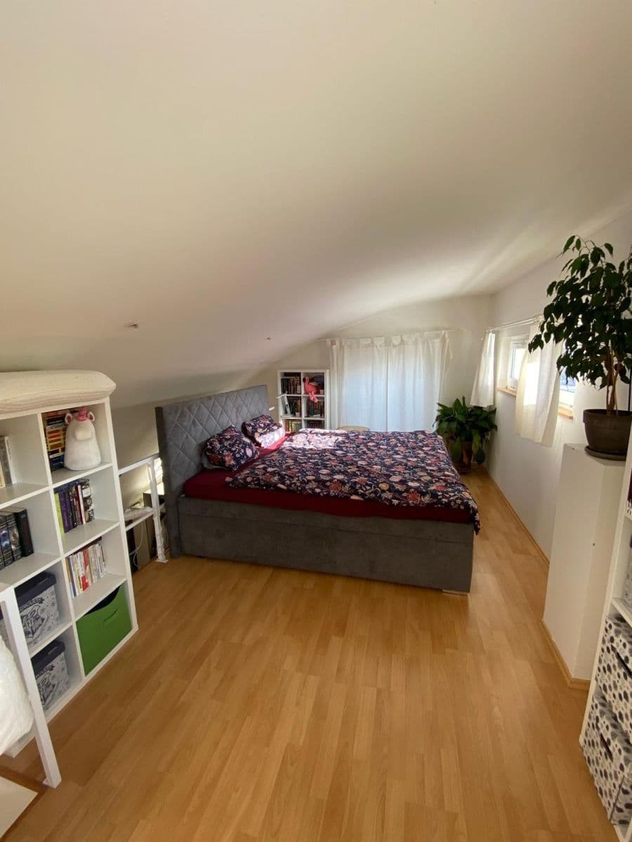 Pronájem bytu 2+kk 86 m², Pod Hloubětínskou Zastávkou, Praha, Praha Pronájem bytu 2+kk 86 m², Pod Hloubětínskou Zastávkou, Praha, Praha