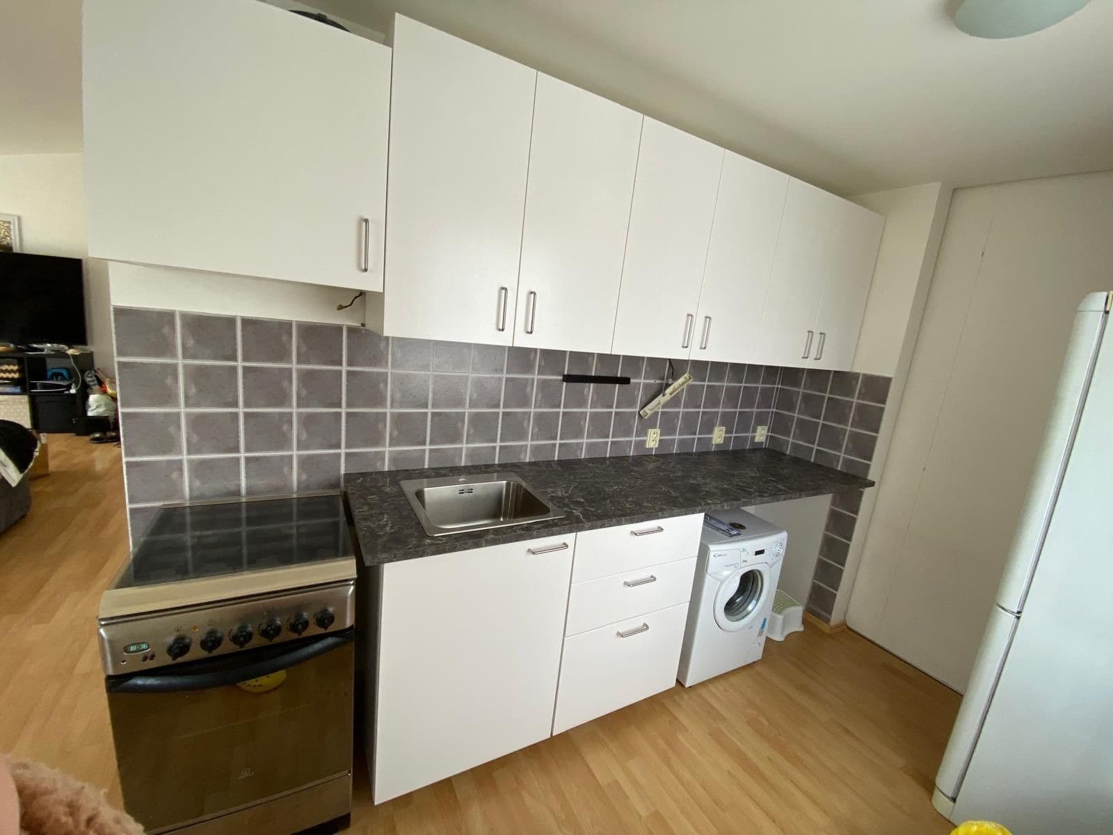 Pronájem bytu 2+kk 86 m², Pod Hloubětínskou Zastávkou, Praha, Praha Pronájem bytu 2+kk 86 m², Pod Hloubětínskou Zastávkou, Praha, Praha