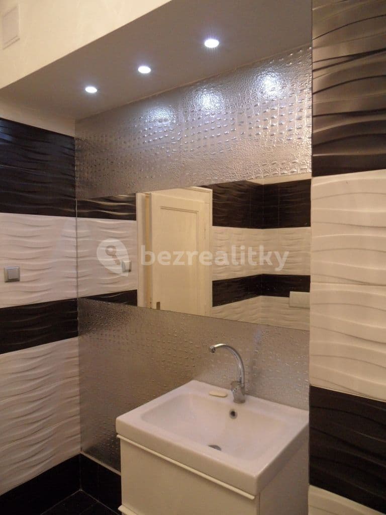 Pronájem kanceláře 145 m², Soukenická, Praha, Praha Pronájem kanceláře 145 m², Soukenická, Praha, Praha