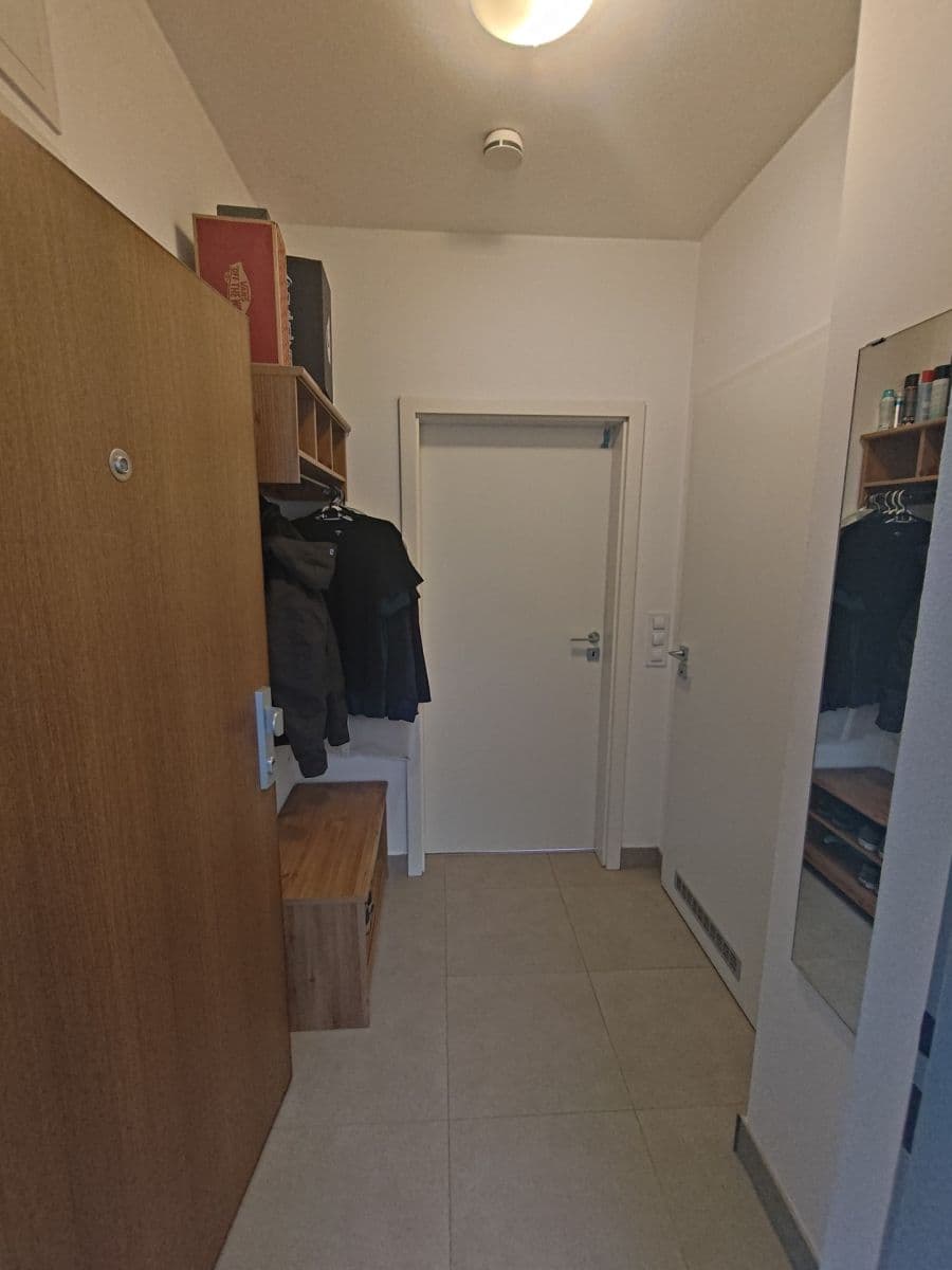 Pronájem bytu 1+kk 26 m², Mezitraťová, Praha, Praha Pronájem bytu 1+kk 26 m², Mezitraťová, Praha, Praha