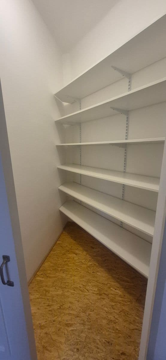 Pronájem bytu 2+kk 45 m², Rumunská, Praha, Praha Pronájem bytu 2+kk 45 m², Rumunská, Praha, Praha