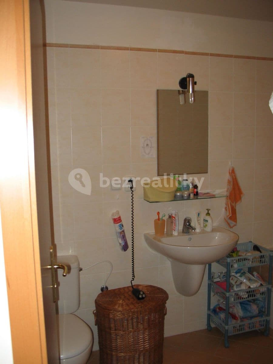Pronájem bytu 1+kk 40 m², Jemnická, Praha, Praha Pronájem bytu 1+kk 40 m², Jemnická, Praha, Praha