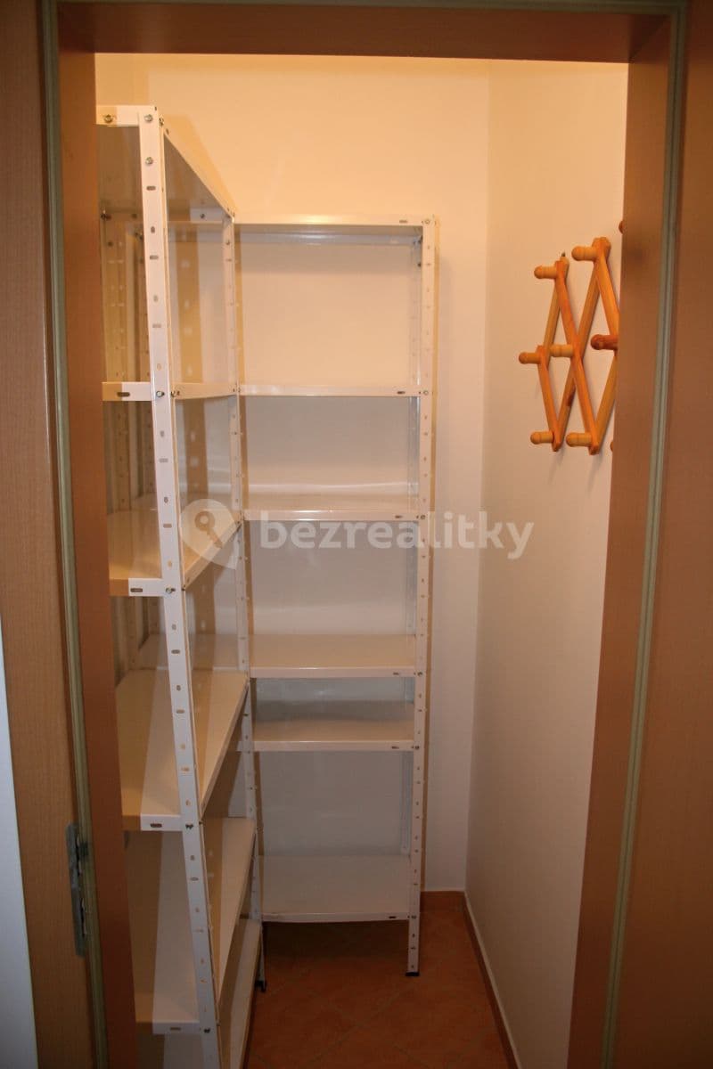 Pronájem bytu 1+kk 28 m², Jetelová, Praha, Praha Pronájem bytu 1+kk 28 m², Jetelová, Praha, Praha