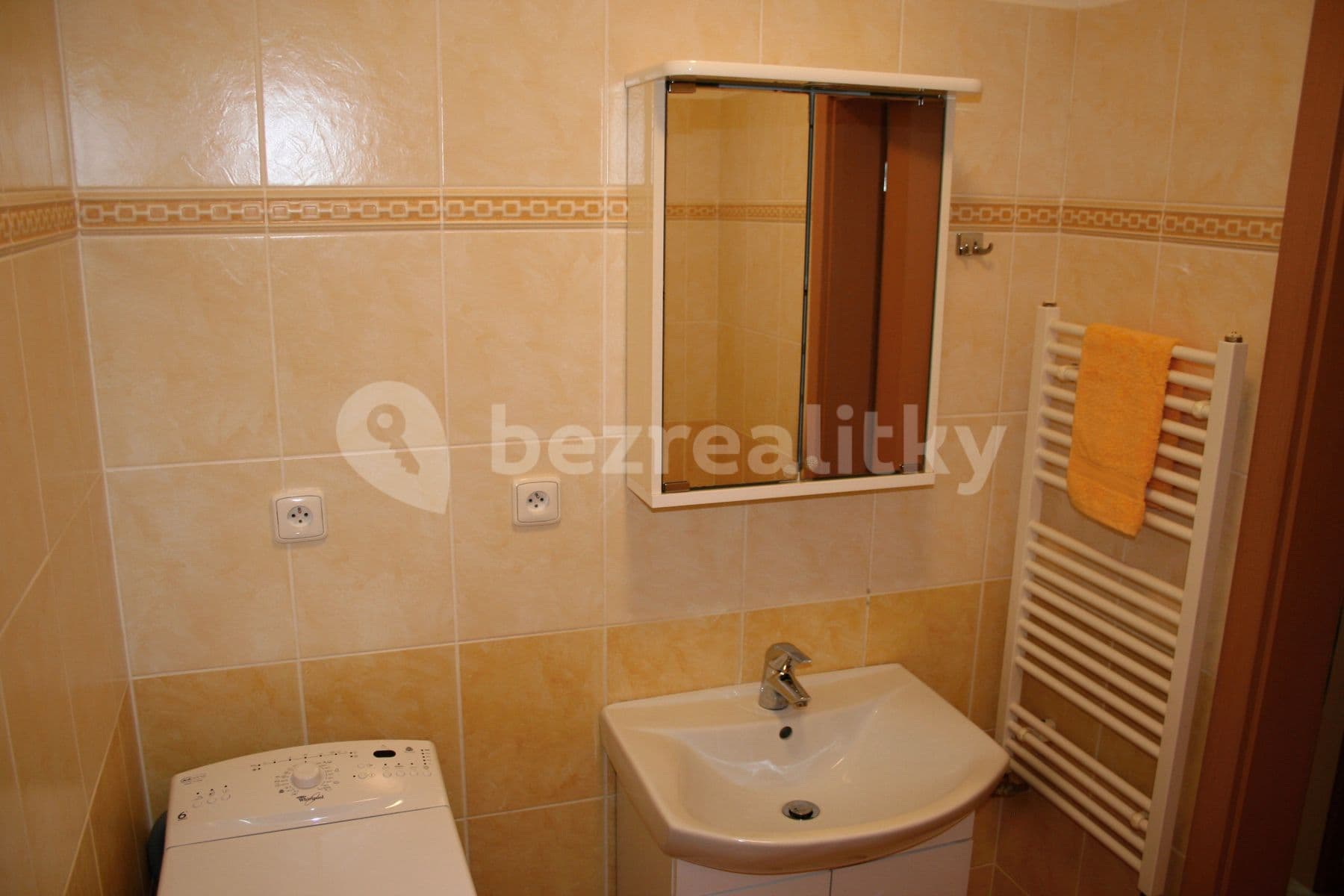 Pronájem bytu 1+kk 28 m², Jetelová, Praha, Praha Pronájem bytu 1+kk 28 m², Jetelová, Praha, Praha