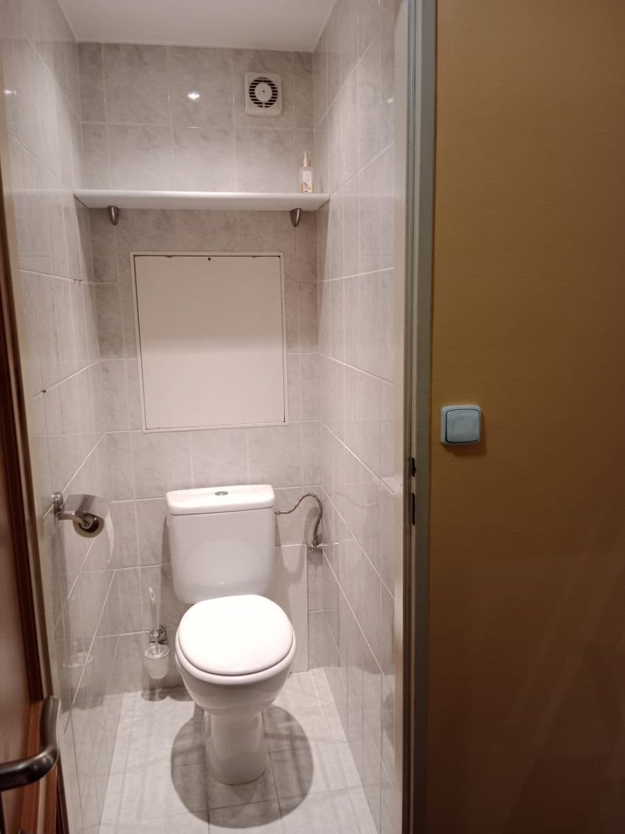 Pronájem bytu 2+kk 45 m², U Děkanky, Praha, Praha Pronájem bytu 2+kk 45 m², U Děkanky, Praha, Praha