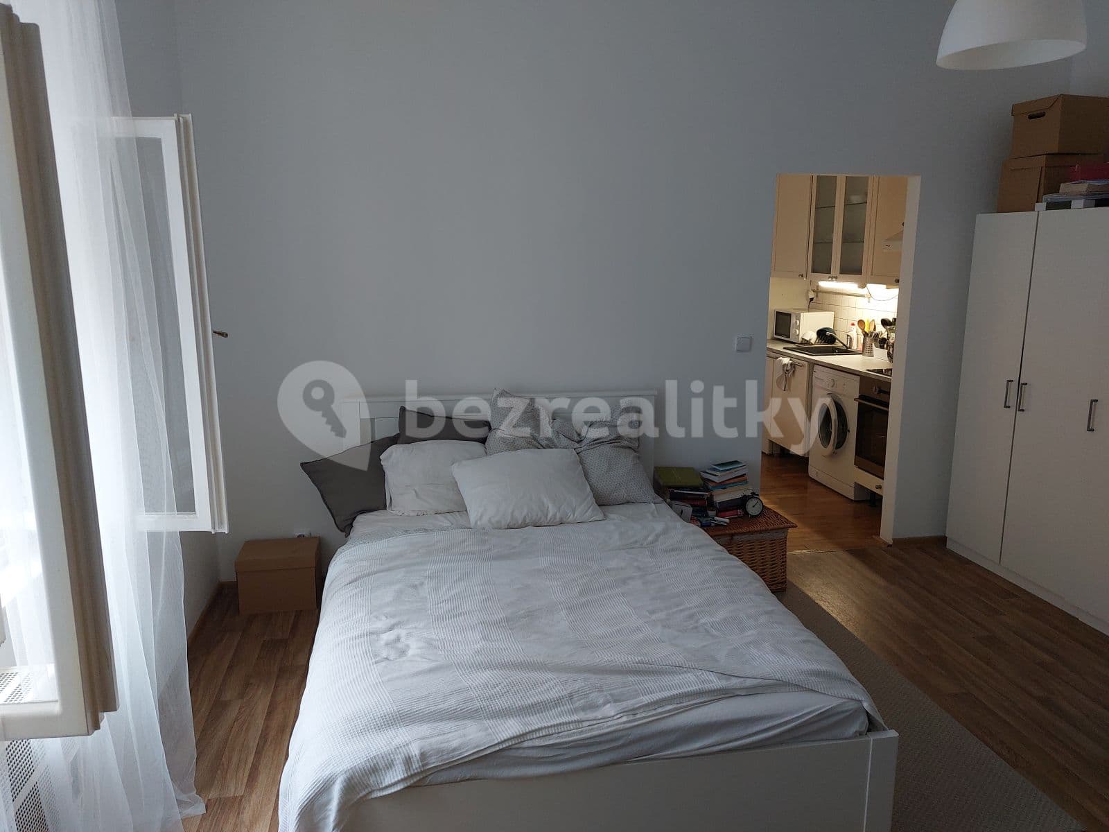 Pronájem bytu 1+1 34 m², Roháčova, Praha, Praha Pronájem bytu 1+1 34 m², Roháčova, Praha, Praha