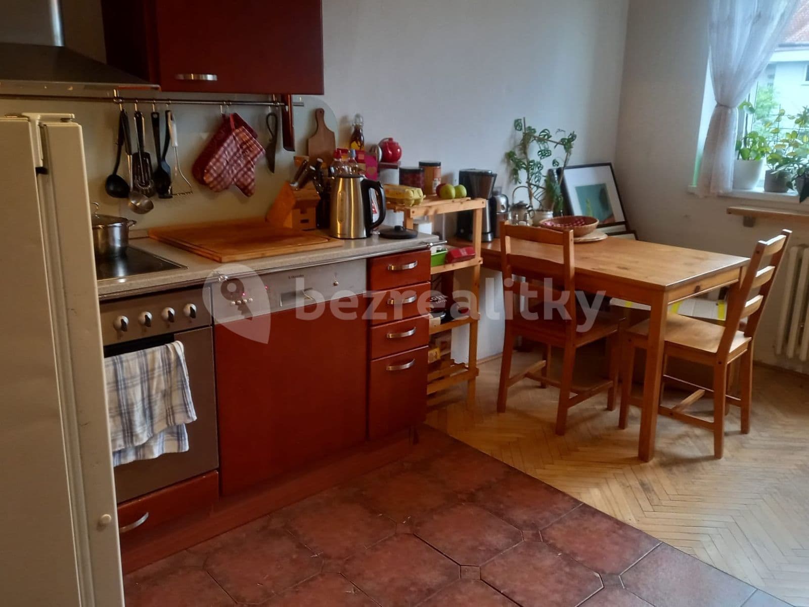 Pronájem bytu 1+1 53 m², V Zálomu, Praha, Praha Pronájem bytu 1+1 53 m², V Zálomu, Praha, Praha