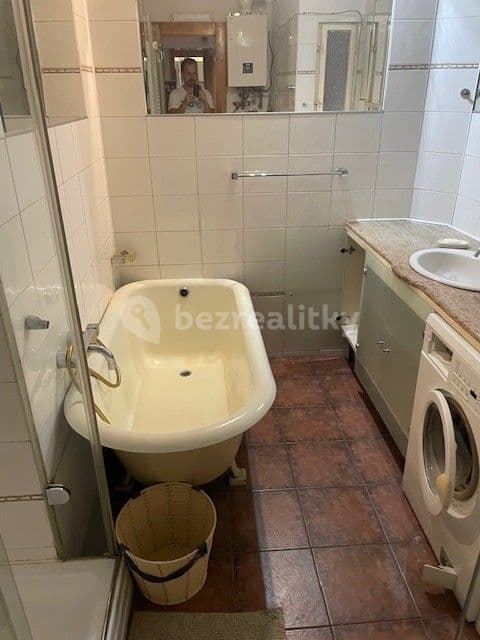 Pronájem bytu 1+1 53 m², V Zálomu, Praha, Praha Pronájem bytu 1+1 53 m², V Zálomu, Praha, Praha