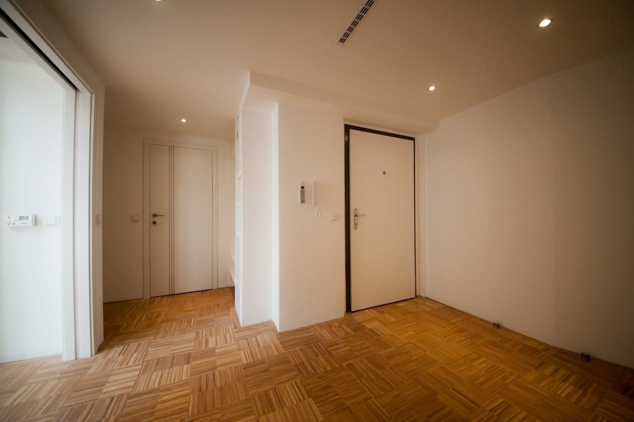 Pronájem bytu 5+kk 146 m², V Nových Vokovicích, Praha, Praha Pronájem bytu 5+kk 146 m², V Nových Vokovicích, Praha, Praha
