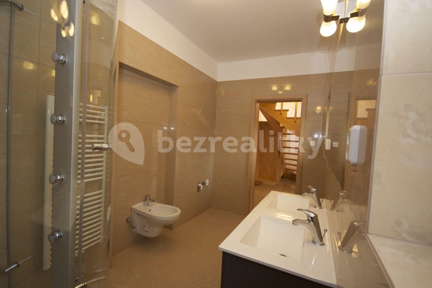 Pronájem domu 136 m², pozemek 230 m², Třebízského, Roztoky, Středočeský kraj Pronájem domu 136 m², pozemek 230 m², Třebízského, Roztoky, Středočeský kraj
