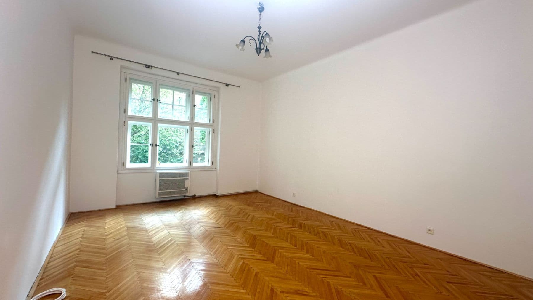 Pronájem bytu 2+kk 55 m², Velehradská, Praha, Praha Pronájem bytu 2+kk 55 m², Velehradská, Praha, Praha