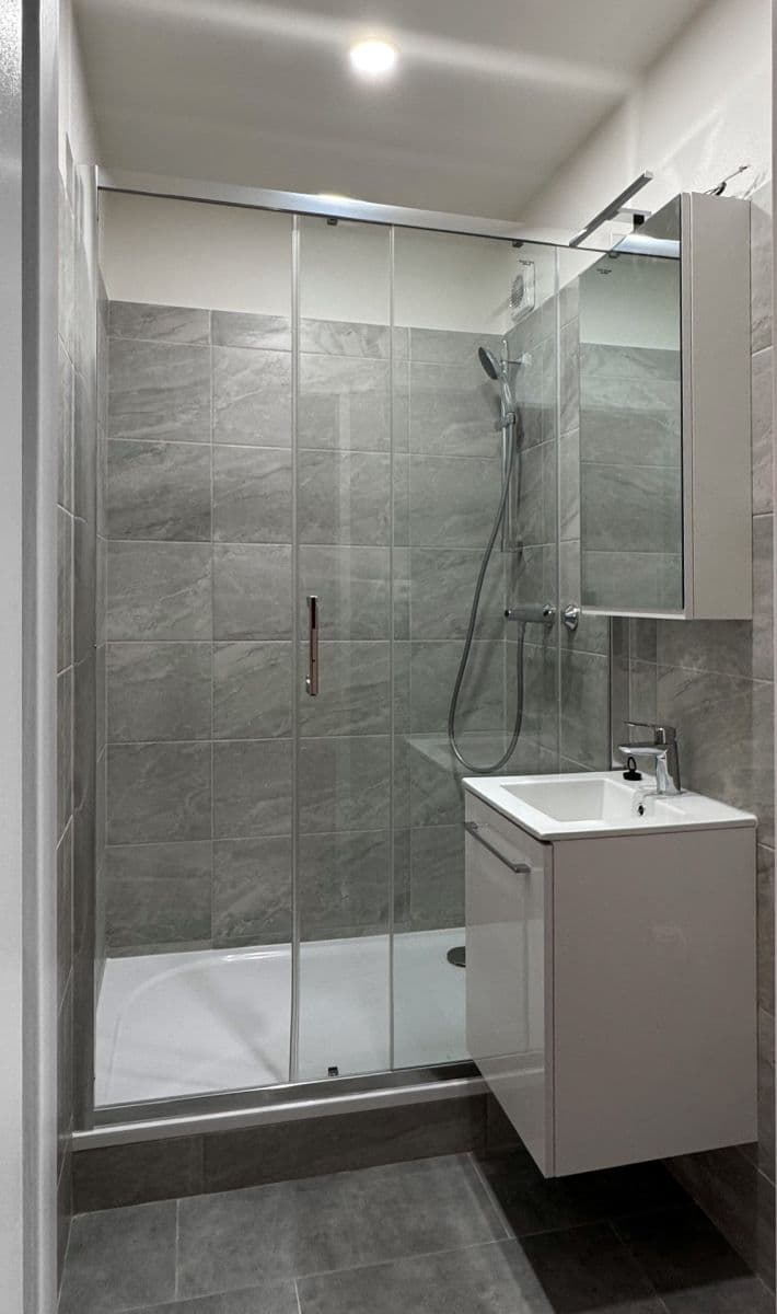 Pronájem bytu Garsoniéra 28 m², Francouzská, Ostrava, Moravskoslezský kraj Pronájem bytu Garsoniéra 28 m², Francouzská, Ostrava, Moravskoslezský kraj