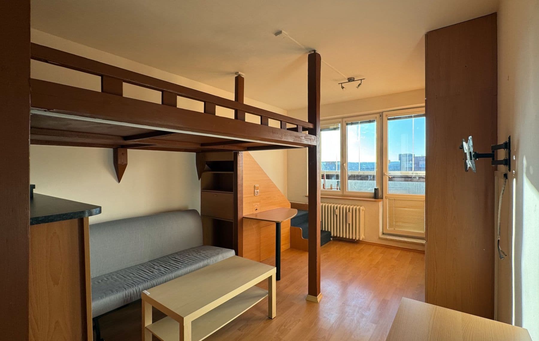 Pronájem bytu Garsoniéra 28 m², Francouzská, Ostrava, Moravskoslezský kraj Pronájem bytu Garsoniéra 28 m², Francouzská, Ostrava, Moravskoslezský kraj