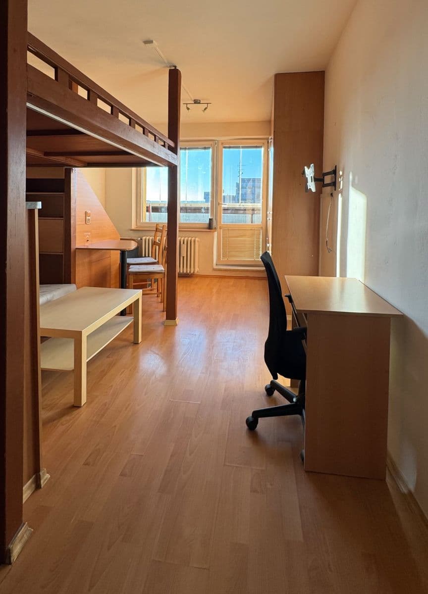 Pronájem bytu Garsoniéra 28 m², Francouzská, Ostrava, Moravskoslezský kraj Pronájem bytu Garsoniéra 28 m², Francouzská, Ostrava, Moravskoslezský kraj