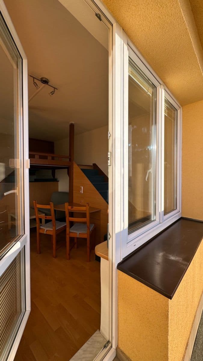 Pronájem bytu Garsoniéra 28 m², Francouzská, Ostrava, Moravskoslezský kraj Pronájem bytu Garsoniéra 28 m², Francouzská, Ostrava, Moravskoslezský kraj