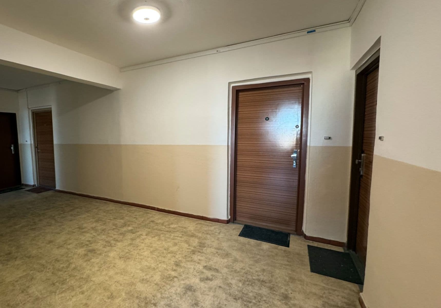 Pronájem bytu Garsoniéra 28 m², Francouzská, Ostrava, Moravskoslezský kraj Pronájem bytu Garsoniéra 28 m², Francouzská, Ostrava, Moravskoslezský kraj