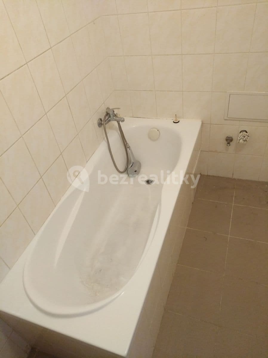 Pronájem bytu 2+1 63 m², Jankovcova, Teplice, Ústecký kraj Pronájem bytu 2+1 63 m², Jankovcova, Teplice, Ústecký kraj