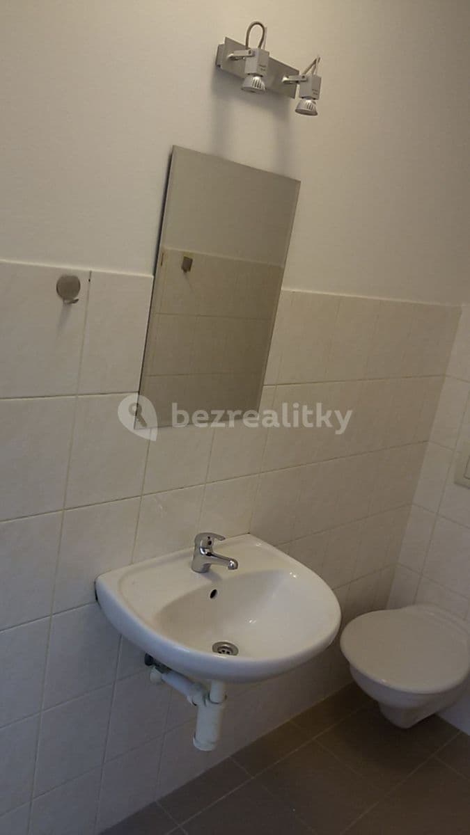 Pronájem bytu 1+1 28 m², Jankovcova, Teplice, Ústecký kraj Pronájem bytu 1+1 28 m², Jankovcova, Teplice, Ústecký kraj