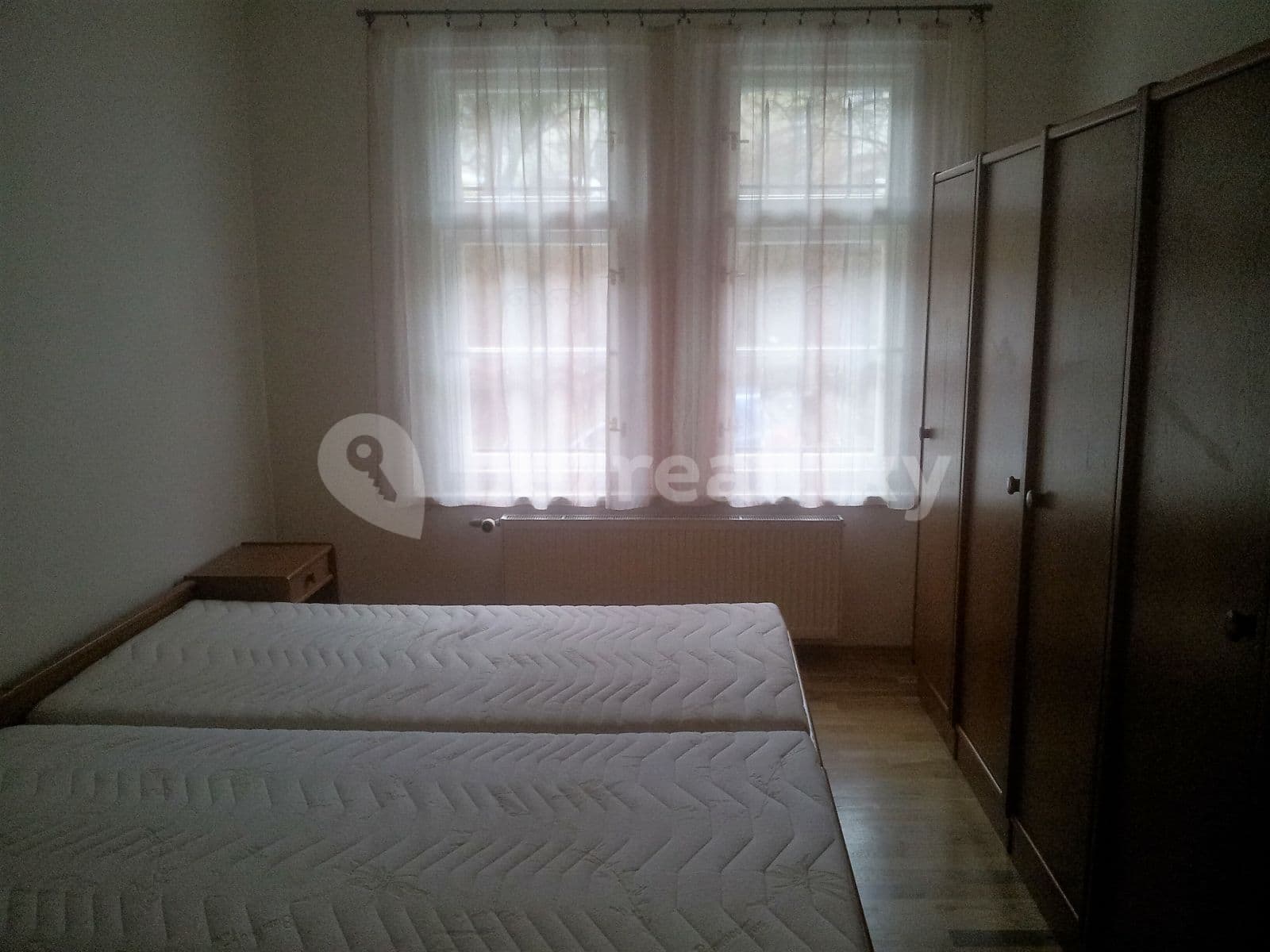 Pronájem bytu 3+1 80 m², Kutnauerovo náměstí, Praha, Praha Pronájem bytu 3+1 80 m², Kutnauerovo náměstí, Praha, Praha