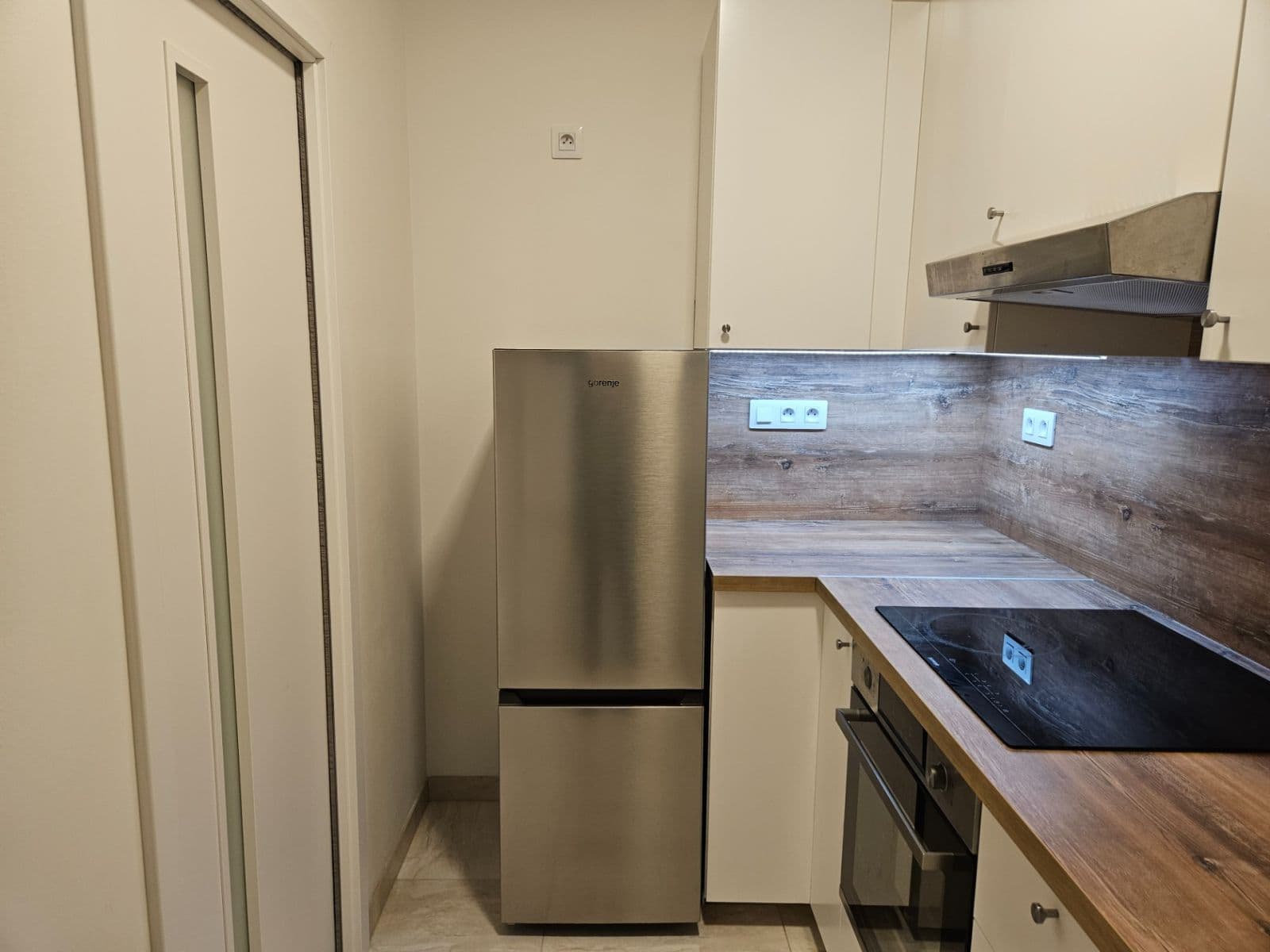 Pronájem bytu 1+kk 29 m², Sochařská, Praha, Praha Pronájem bytu 1+kk 29 m², Sochařská, Praha, Praha