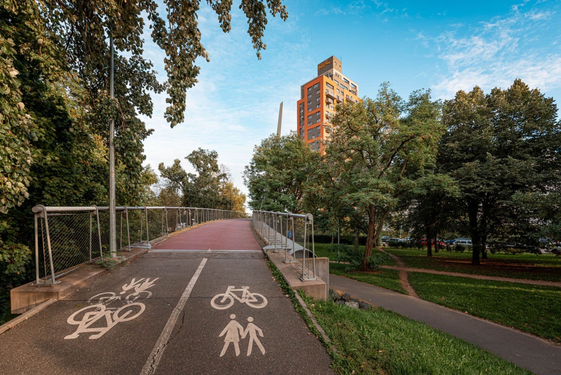 Pronájem bytu 1+kk 35 m², Freyova, Praha, Praha Pronájem bytu 1+kk 35 m², Freyova, Praha, Praha