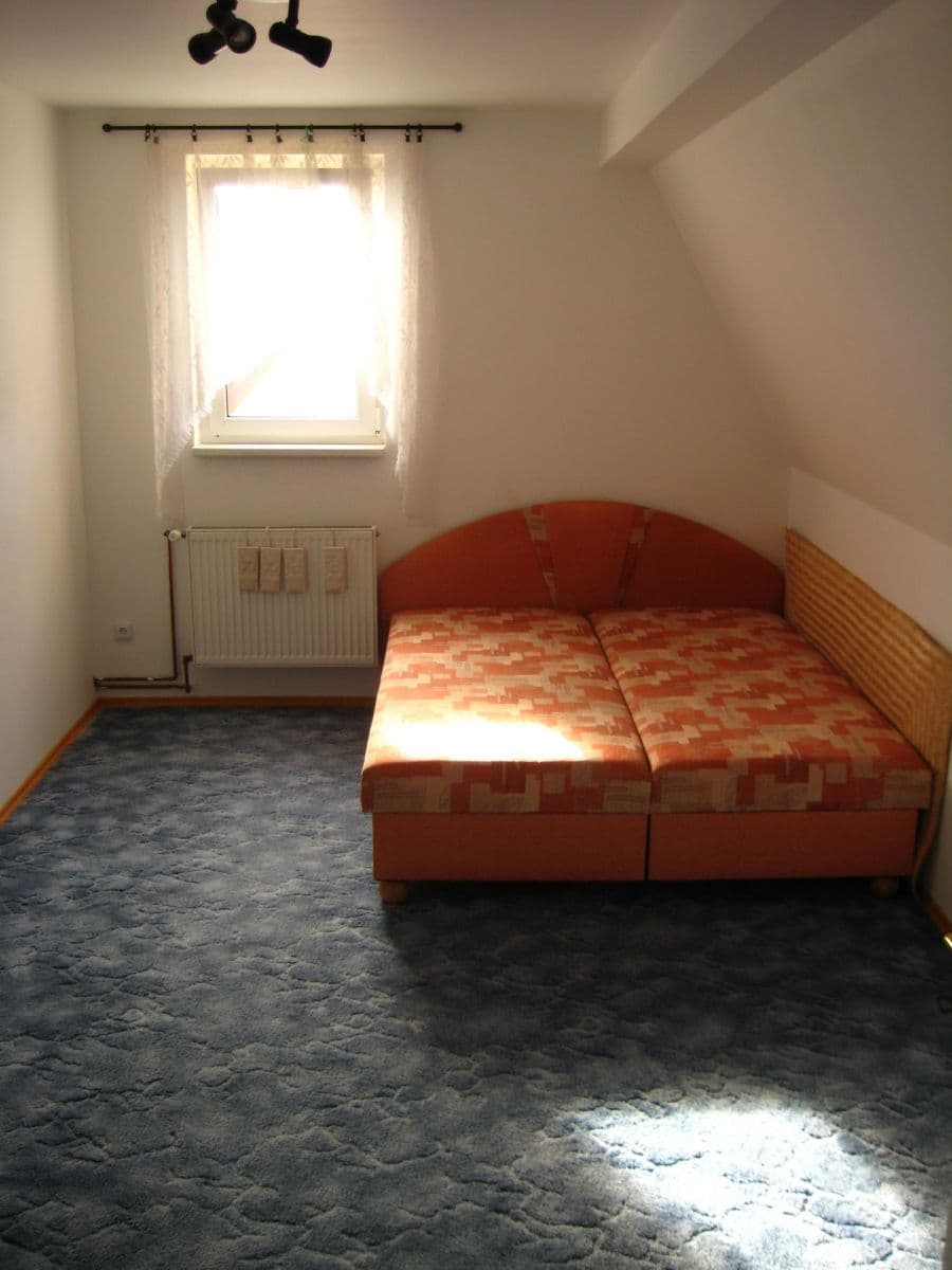 Pronájem bytu 3+kk 88 m², Třebízského, Roztoky, Středočeský kraj Pronájem bytu 3+kk 88 m², Třebízského, Roztoky, Středočeský kraj