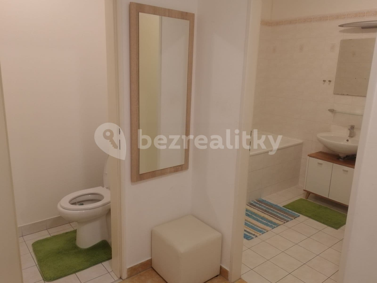 Pronájem bytu 2+kk 58 m², Bechlínská, Praha, Praha Pronájem bytu 2+kk 58 m², Bechlínská, Praha, Praha