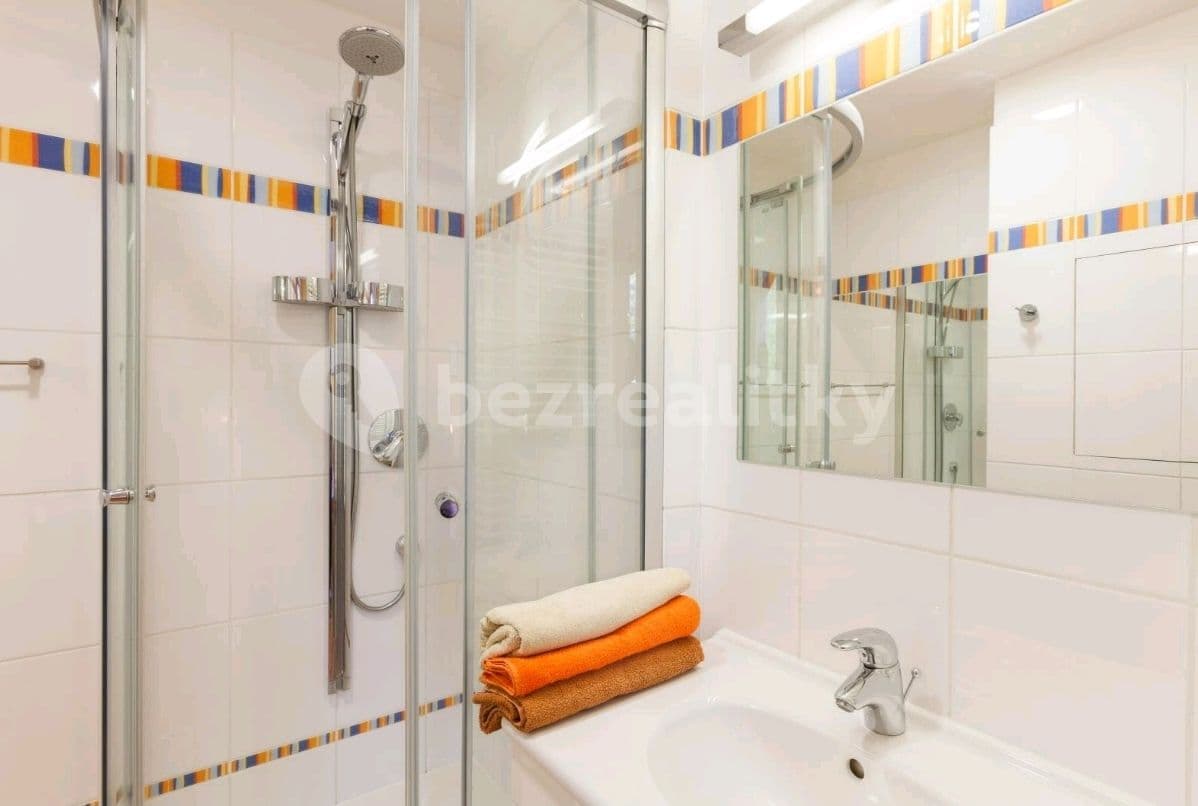 Pronájem bytu 4+kk 104 m², Linhartova, Praha, Praha Pronájem bytu 4+kk 104 m², Linhartova, Praha, Praha