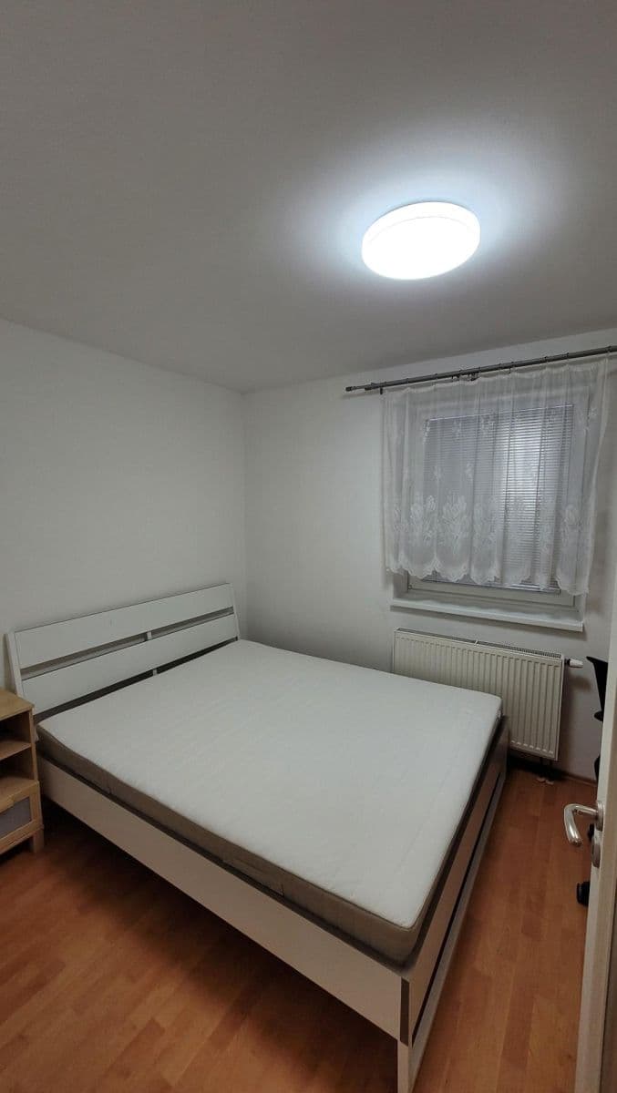 Pronájem bytu 2+kk 39 m², Švehlova, Šlapanice, Jihomoravský kraj Pronájem bytu 2+kk 39 m², Švehlova, Šlapanice, Jihomoravský kraj