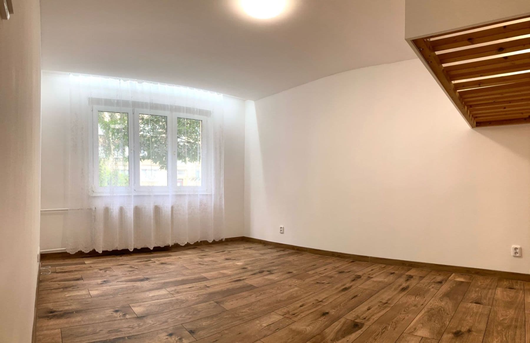 Pronájem bytu 1+1 35 m², Finská, Kladno, Středočeský kraj Pronájem bytu 1+1 35 m², Finská, Kladno, Středočeský kraj