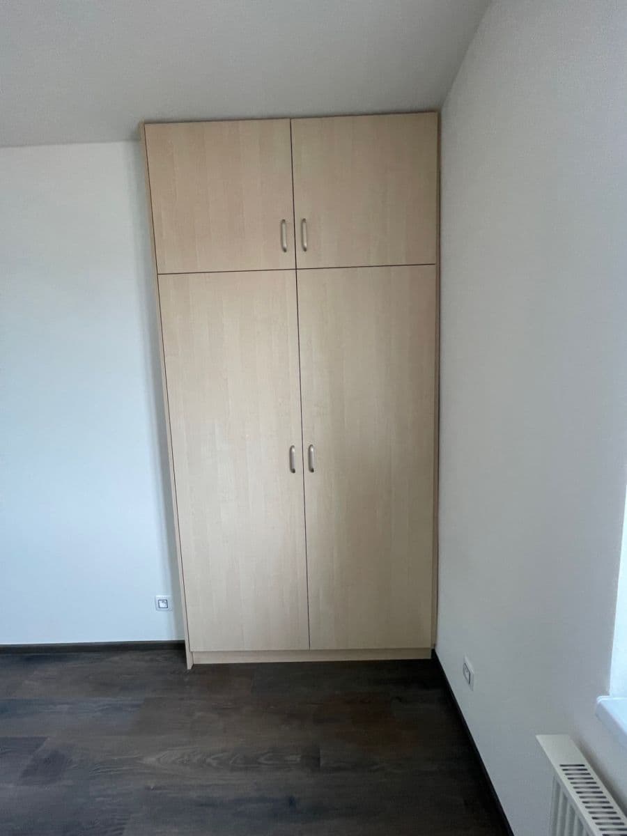 Pronájem bytu 2+1 52 m², Husinecká, Praha, Praha Pronájem bytu 2+1 52 m², Husinecká, Praha, Praha