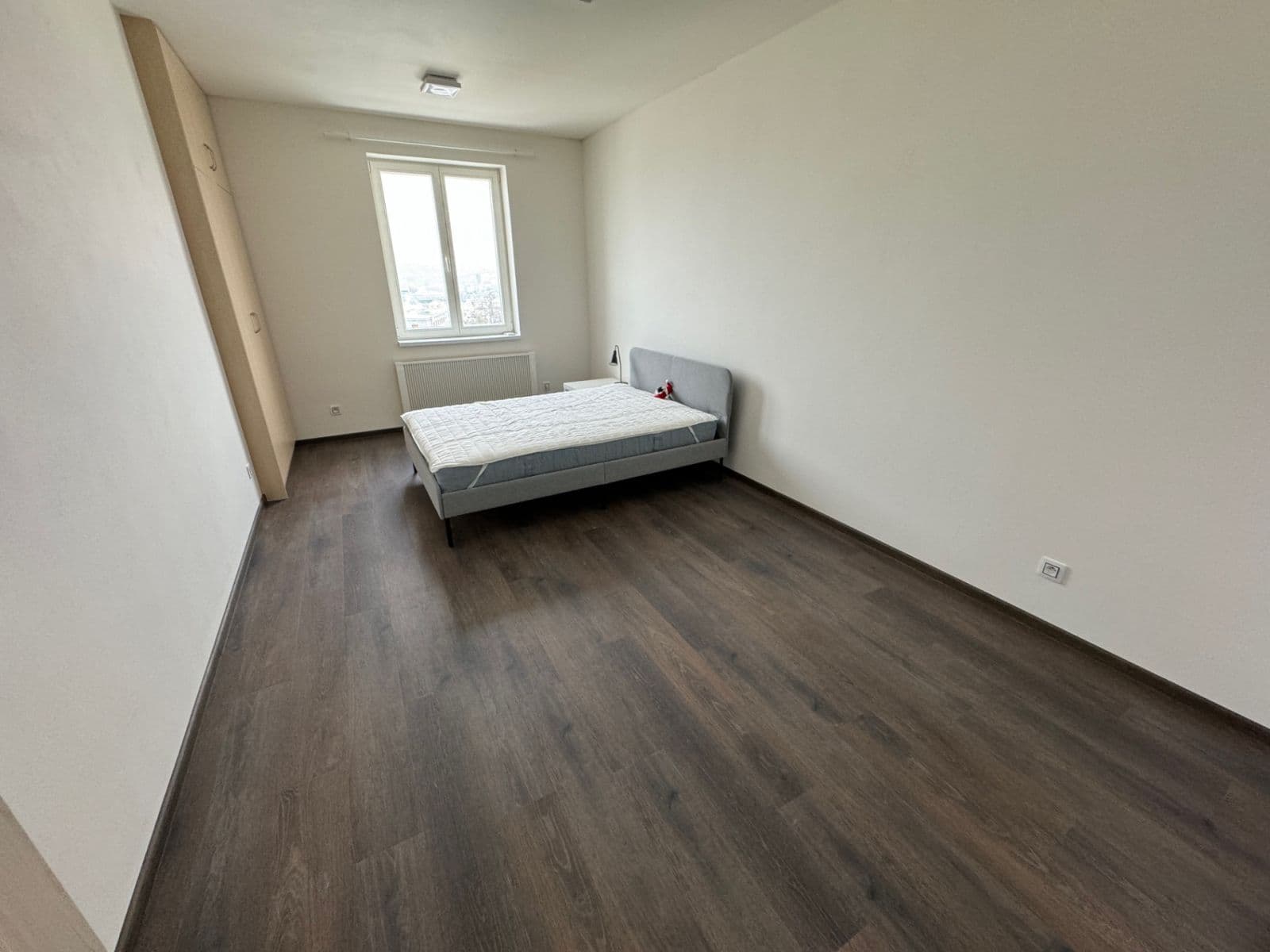 Pronájem bytu 2+1 52 m², Husinecká, Praha, Praha Pronájem bytu 2+1 52 m², Husinecká, Praha, Praha
