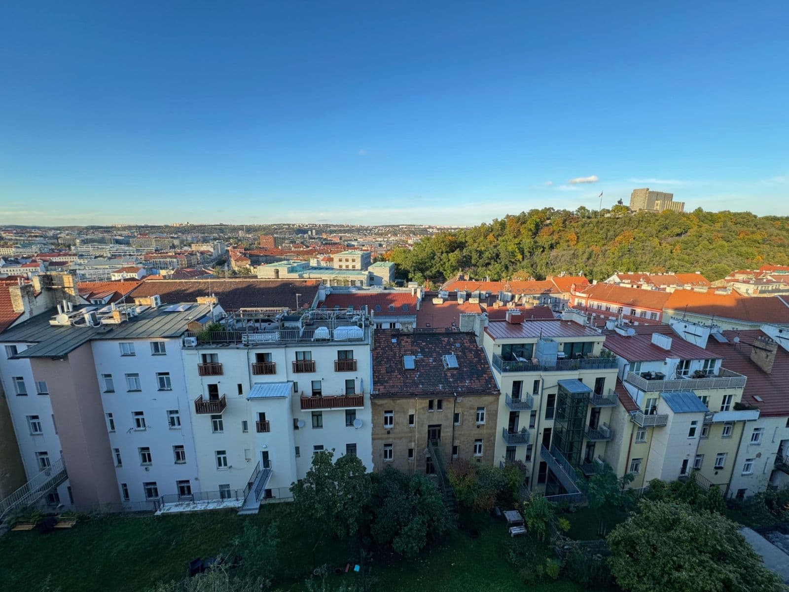 Pronájem bytu 2+1 52 m², Husinecká, Praha, Praha Pronájem bytu 2+1 52 m², Husinecká, Praha, Praha