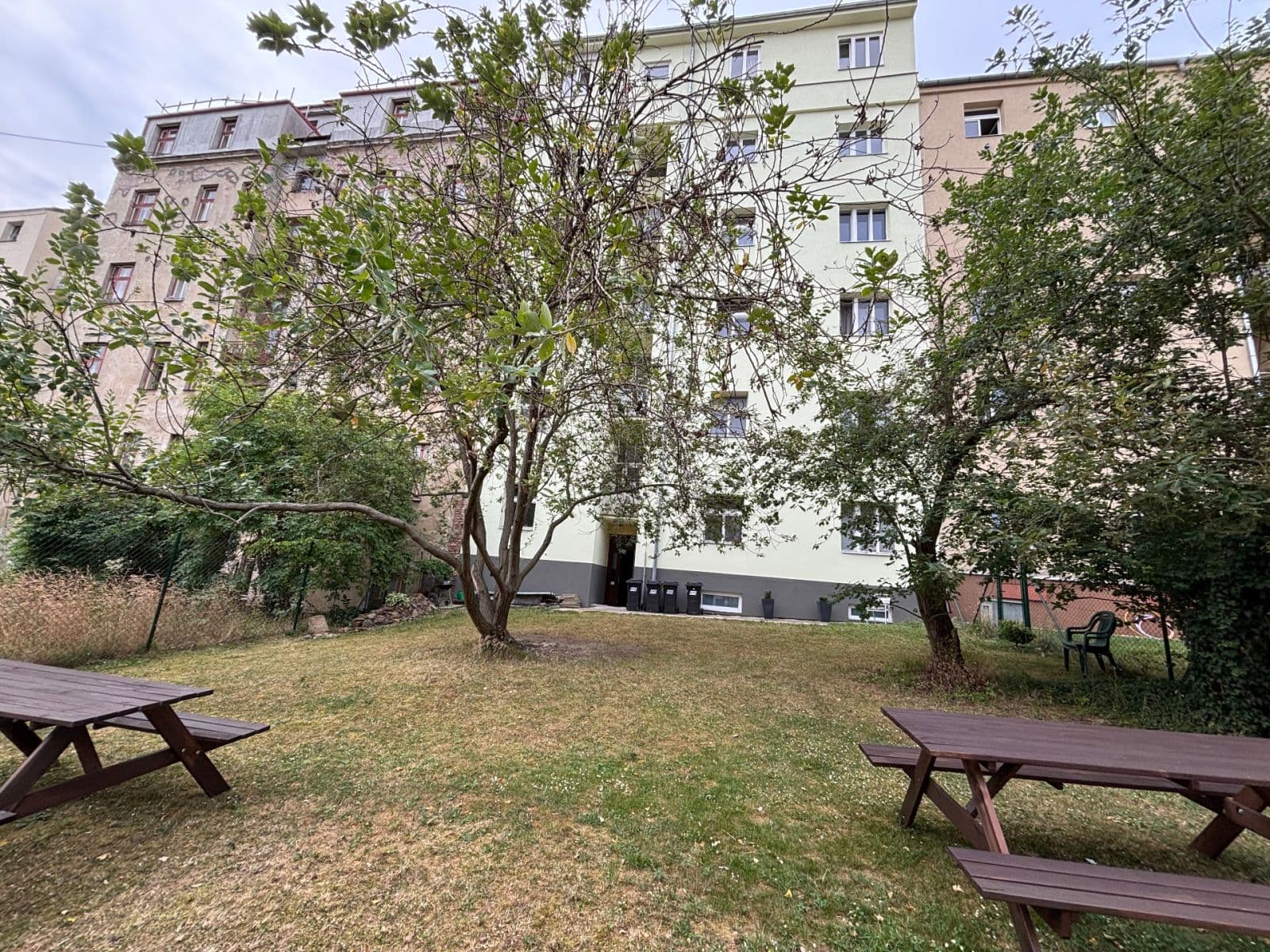 Pronájem bytu 2+1 52 m², Husinecká, Praha, Praha Pronájem bytu 2+1 52 m², Husinecká, Praha, Praha