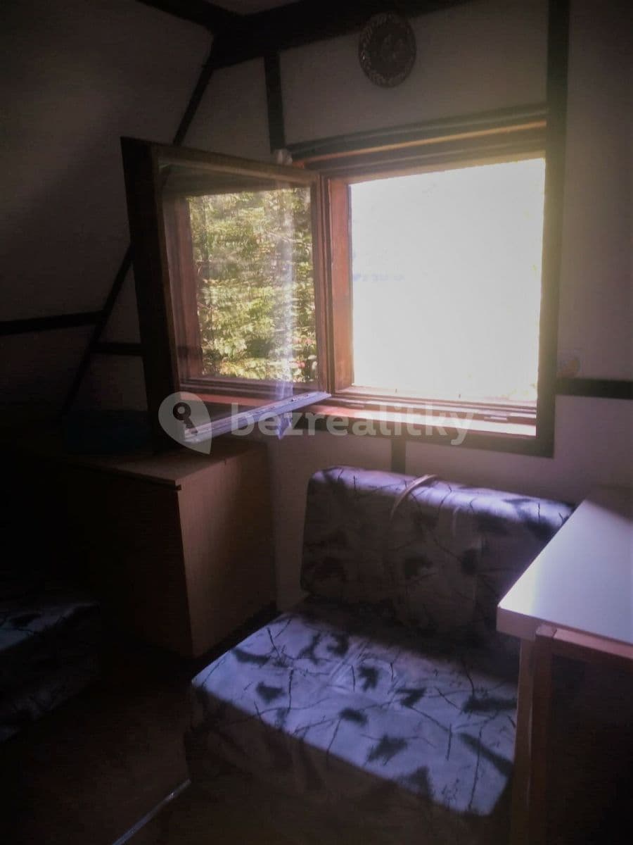 Pronájem chaty, chalupy 35 m², pozemek 400 m², Šlemínská, Hradištko, Středočeský kraj Pronájem chaty, chalupy 35 m², pozemek 400 m², Šlemínská, Hradištko, Středočeský kraj