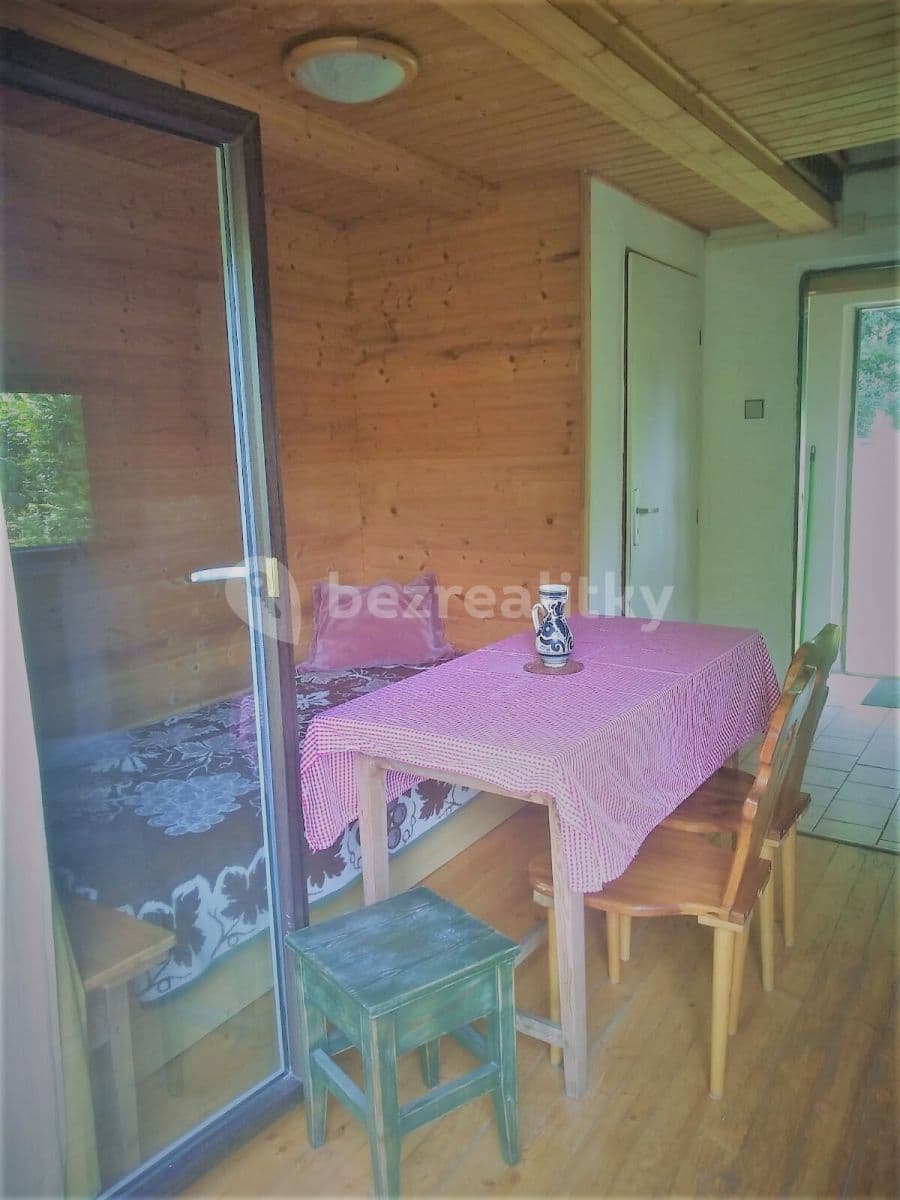 Pronájem chaty, chalupy 35 m², pozemek 400 m², Šlemínská, Hradištko, Středočeský kraj Pronájem chaty, chalupy 35 m², pozemek 400 m², Šlemínská, Hradištko, Středočeský kraj