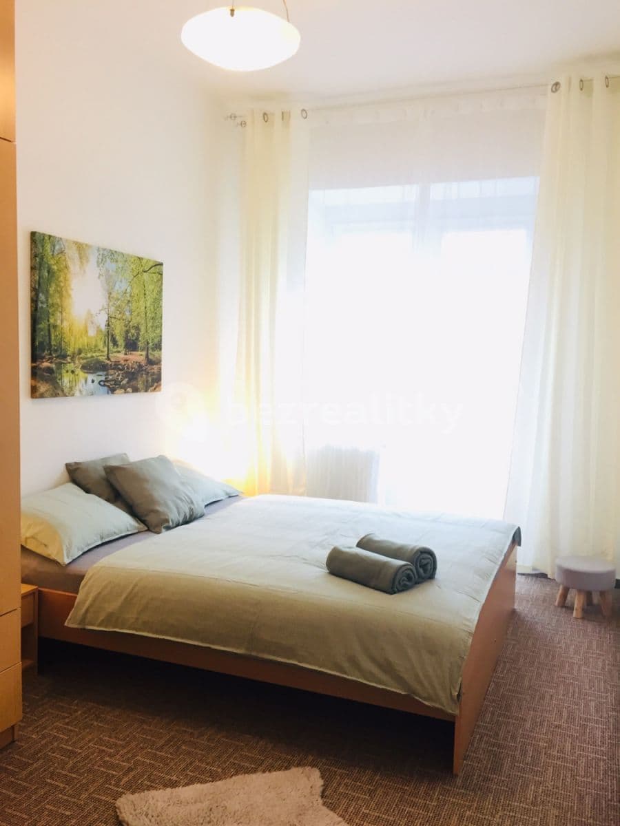 Pronájem bytu 2+1 46 m², ulice Kloboučnická, Praha, Praha Pronájem bytu 2+1 46 m², ulice Kloboučnická, Praha, Praha