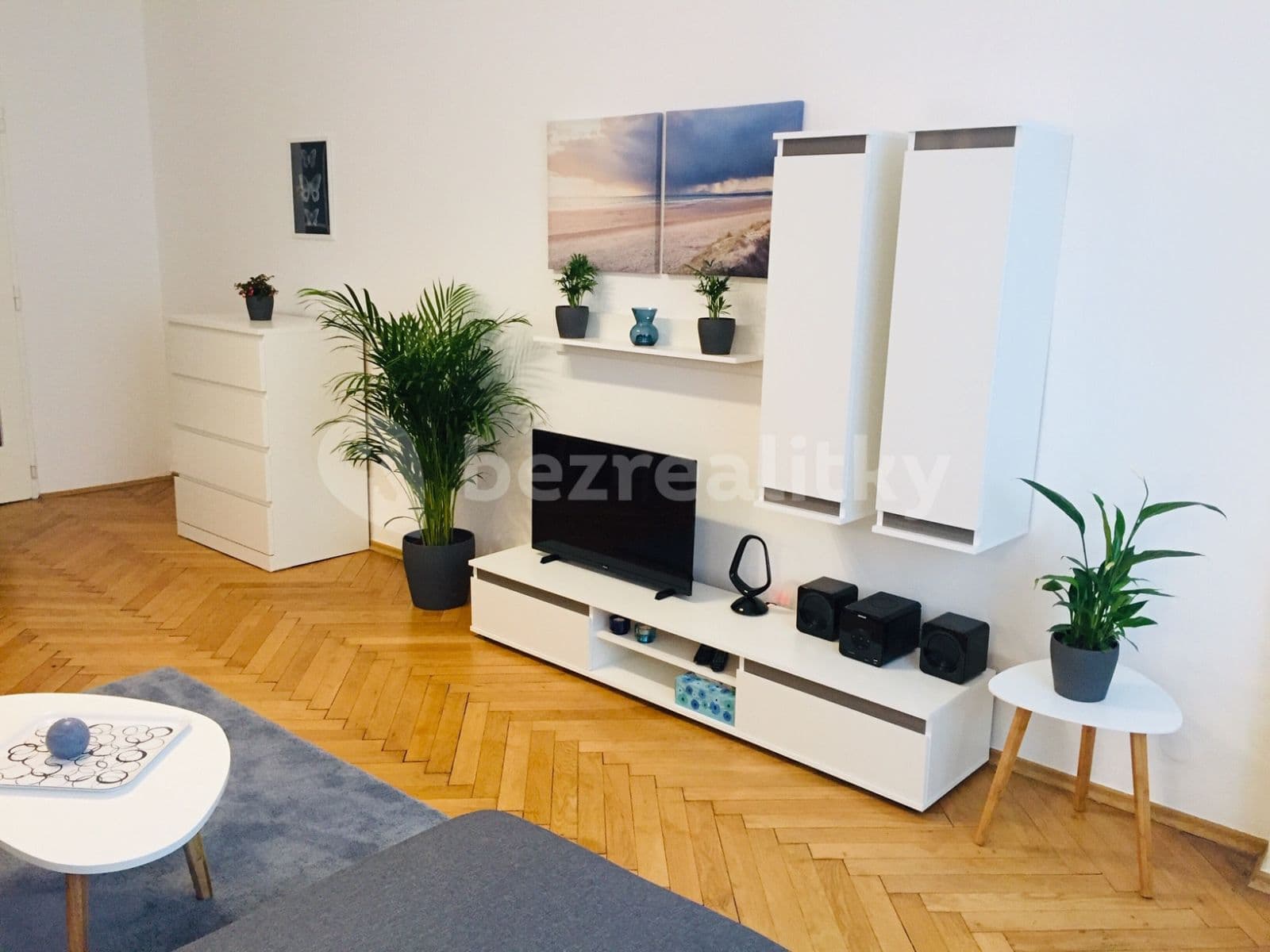 Pronájem bytu 2+1 46 m², ulice Kloboučnická, Praha, Praha Pronájem bytu 2+1 46 m², ulice Kloboučnická, Praha, Praha