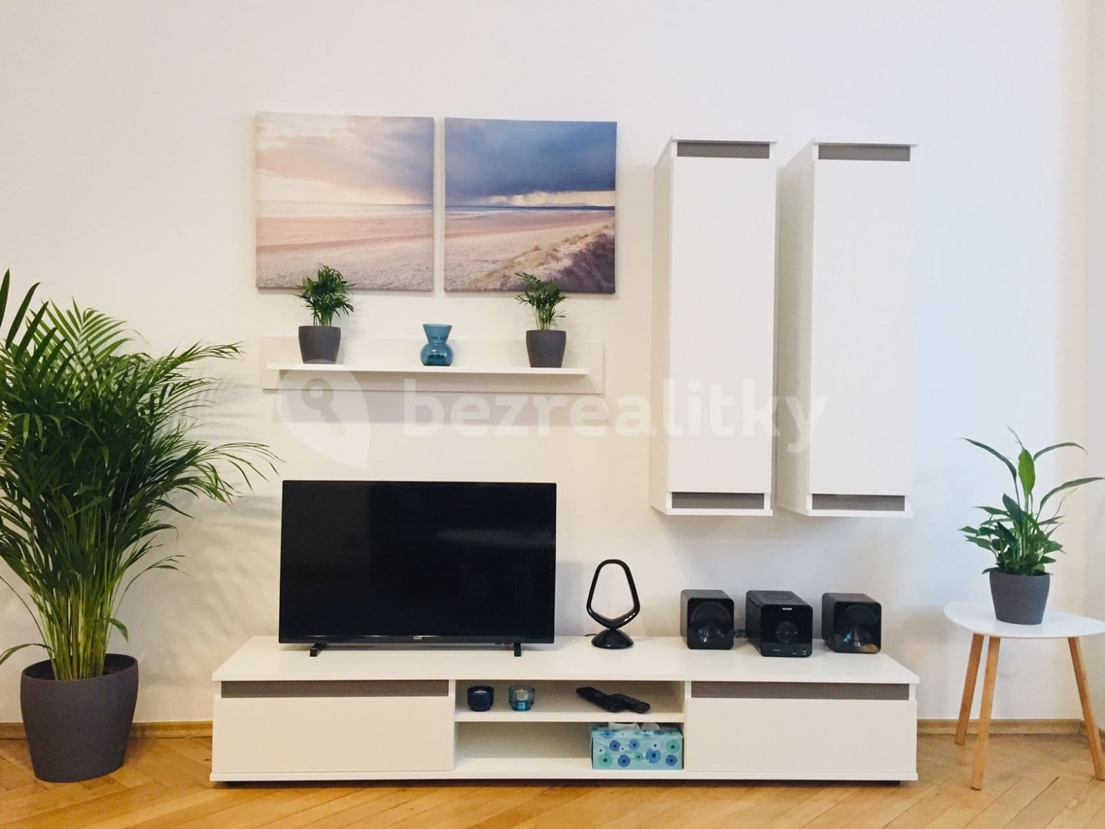 Pronájem bytu 2+1 46 m², ulice Kloboučnická, Praha, Praha Pronájem bytu 2+1 46 m², ulice Kloboučnická, Praha, Praha