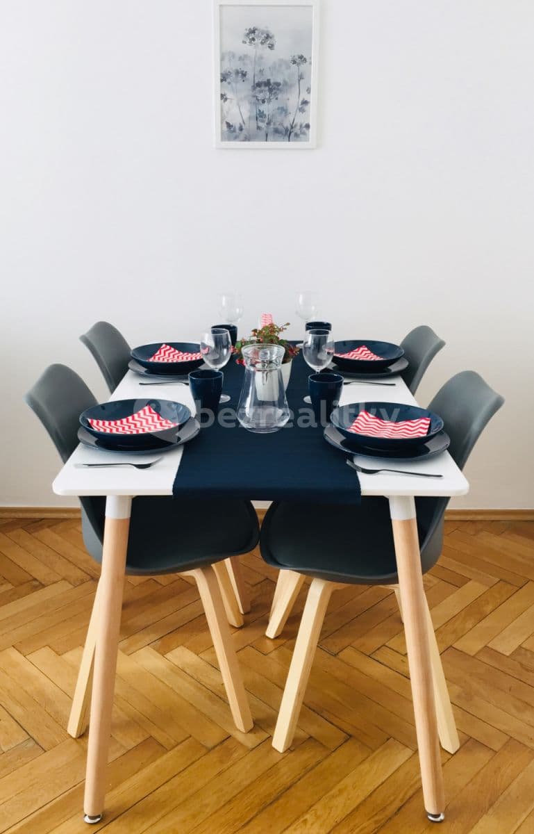 Pronájem bytu 2+1 46 m², ulice Kloboučnická, Praha, Praha Pronájem bytu 2+1 46 m², ulice Kloboučnická, Praha, Praha