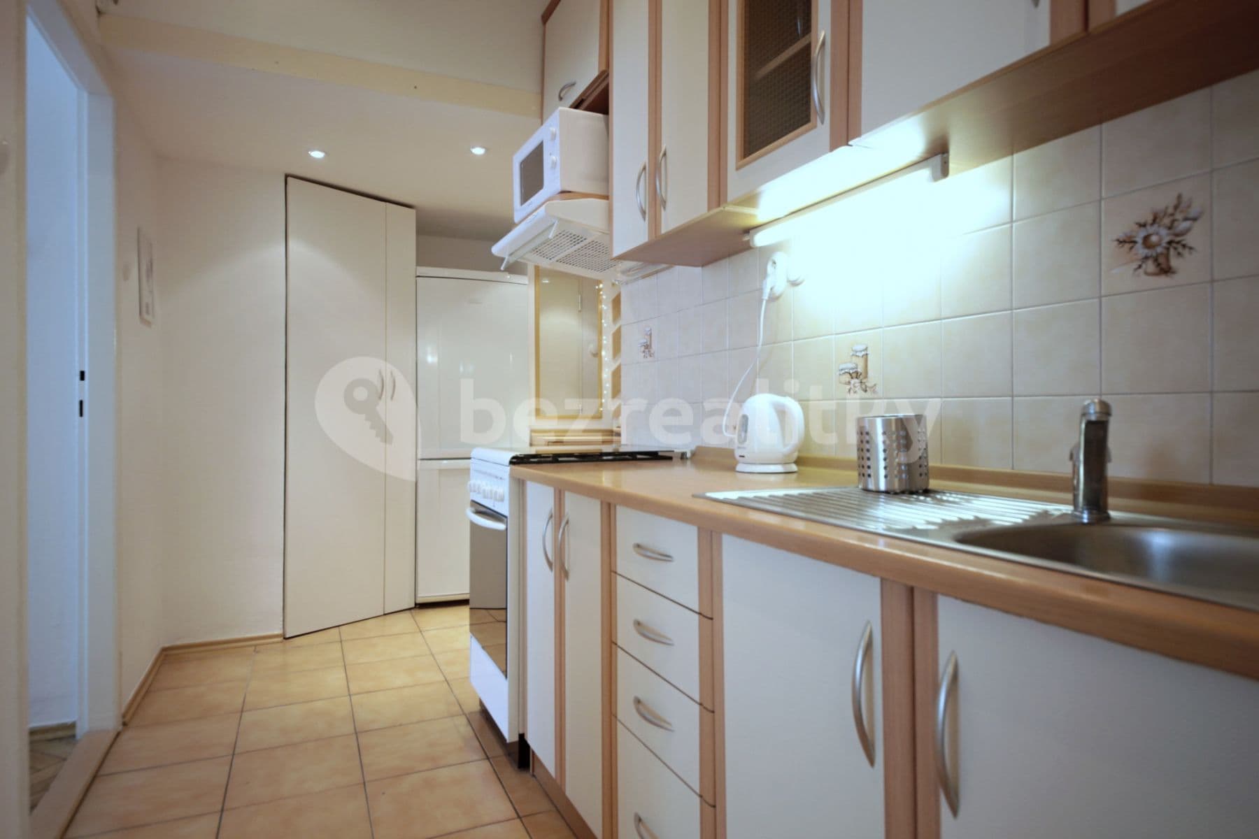 Pronájem bytu 2+1 46 m², ulice Kloboučnická, Praha, Praha Pronájem bytu 2+1 46 m², ulice Kloboučnická, Praha, Praha